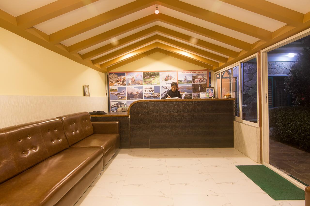 Hotel Noble Inn花椒客栈 Pokhara Buitenkant foto